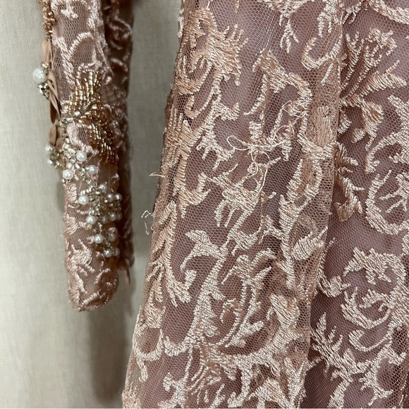 NWT Mac Duggal EMBELLISHED ILLUSION LONG SLEEVE A LINE GOWN Sz 4 Wedding Prom - Picture 10 of 16